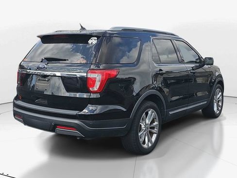 Used 2019 Ford Explorer XLT w/ Equipment Group 201A image 7