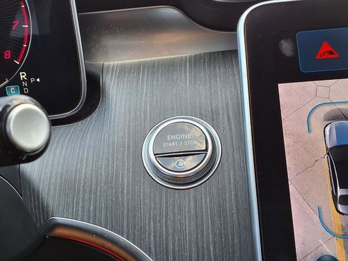 Used 2022 Mercedes-Benz C 300 Sedan image 27