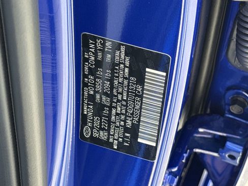 New 2026 Hyundai Elantra Limited image 32