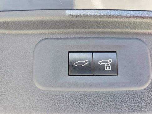 Used 2024 Toyota Grand Highlander AWD image 15