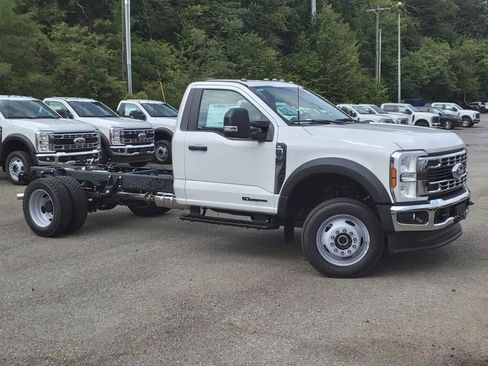 New 2024 Ford F550 4x4 Regular Cab Super Duty image 2