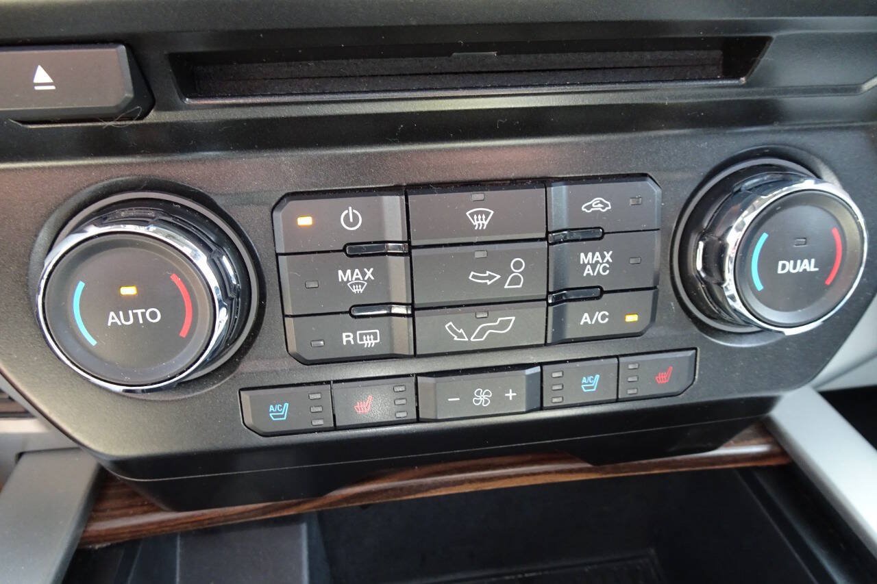 Used 2017 Ford F150 Lariat AWD/4WD image 30