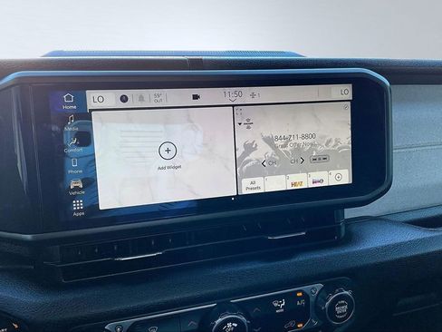 Used 2024 Jeep Wrangler Unlimited image 10