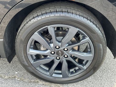 Used 2022 Chevrolet Equinox RS w/ RS Leather Package image 21