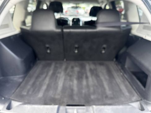 Used 2016 Jeep Compass Latitude FWD image 18