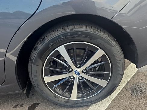 Used 2019 Subaru Impreza 2.0i Premium w/ Eyesight & BSD/Rcta & SRF AWD/4WD image 7