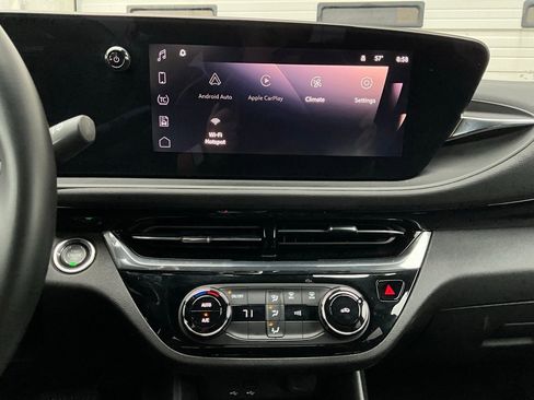 Used 2025 Buick Envista Sport Touring image 25