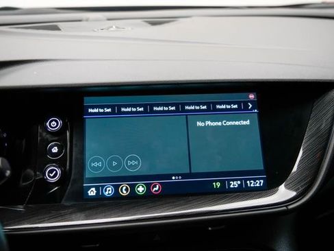 Used 2023 Buick Envision Essence image 27