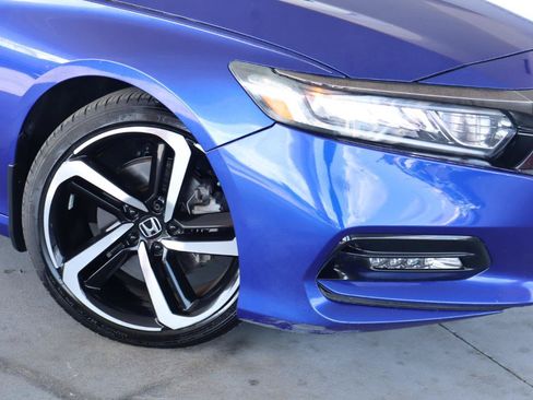 Used 2018 Honda Accord Sport image 4