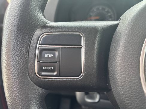 Used 2015 Jeep Patriot Sport FWD image 30