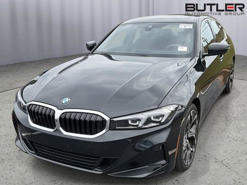 Used 2025 BMW 330i Sedan RWD image 3