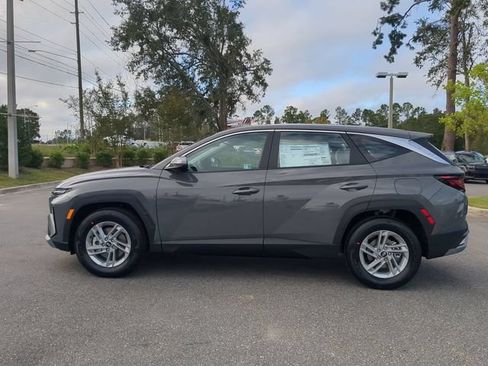Used 2025 Hyundai Tucson SE FWD image 8