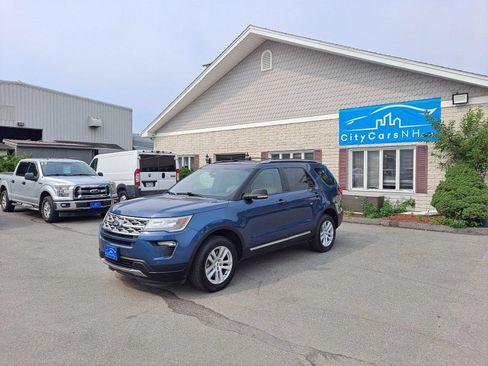 Used 2018 Ford Explorer XLT w/ Equipment Group 202A AWD/4WD image 1