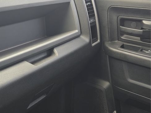 Used 2016 RAM 2500 Tradesman w/ Chrome Appearance Group RWD image 15