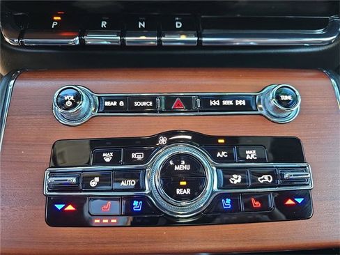 Used 2023 Lincoln Aviator Reserve w/ Equipment Group 201A image 21