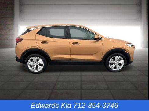 Used 2024 Buick Encore GX Preferred w/ Comfort Package image 2