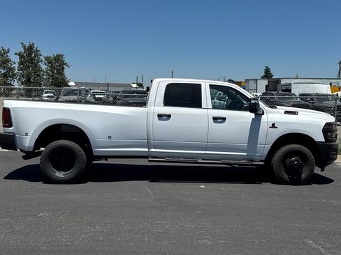 New 2026 RAM 3500 Tradesman AWD/4WD image 2