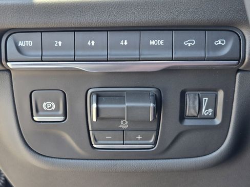 Used 2026 Cadillac Escalade ESV Sport w/ Touring Package AWD/4WD image 20