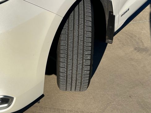 Used 2021 Toyota Sienna Platinum image 9