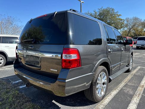 Used 2016 Ford Expedition Limited image 3