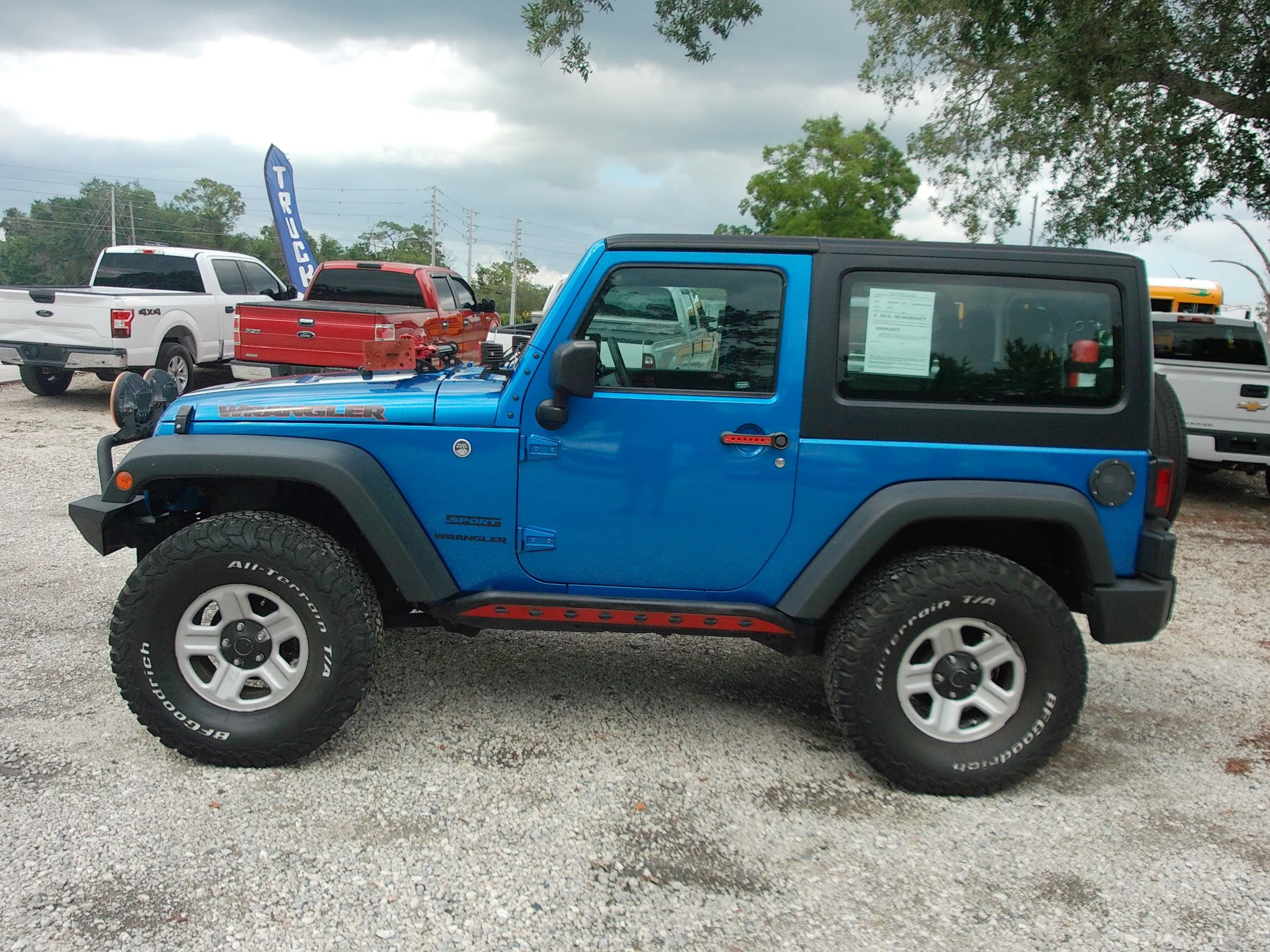 Used 2016 Jeep Wrangler Sport AWD/4WD image 9