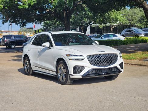 Used 2025 Genesis GV70 3.5T Sport AWD/4WD image 3