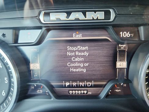 Used 2022 RAM 1500 Laramie AWD/4WD image 23