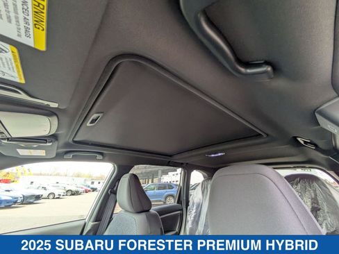 Certified 2025 Subaru Forester Premium image 10