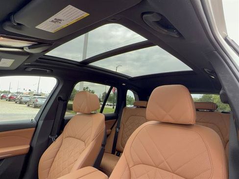 Certified 2024 BMW X5 xDrive40i w/ Premium Package AWD/4WD image 22