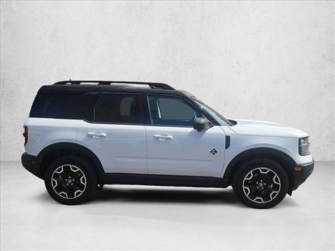 Certified 2025 Ford Bronco Sport Outer Banks w/ Outer Banks Tech Package+ AWD/4WD image 5