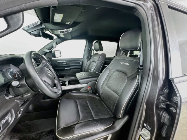 Used 2023 RAM 1500 Laramie AWD/4WD image 25