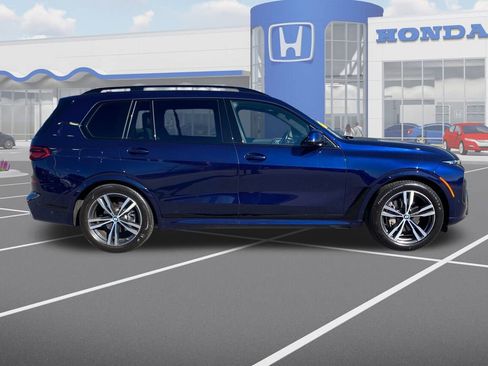 Used 2024 BMW X7 xDrive40i w/ Executive Package image 9