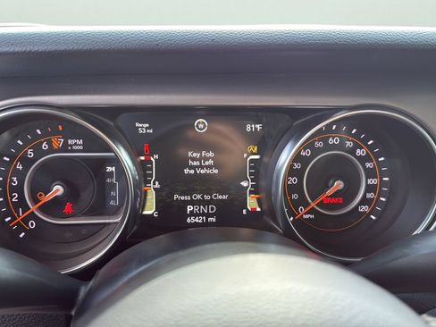 Used 2020 Jeep Gladiator Sport w/ Quick Order Package 24S AWD/4WD image 13
