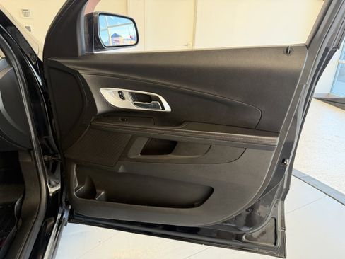 Used 2015 Chevrolet Equinox LT w/ Driver Convenience Package image 30