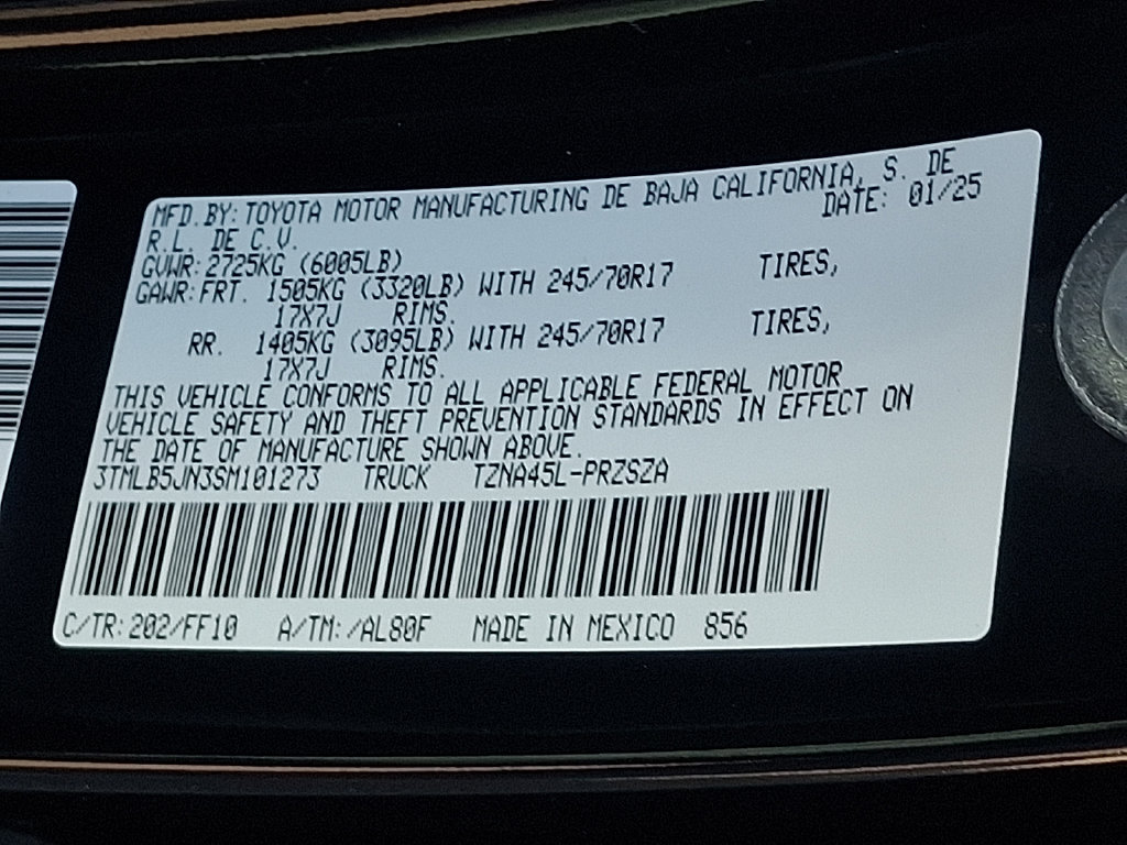 Certified 2025 Toyota Tacoma SR5 AWD/4WD image 34