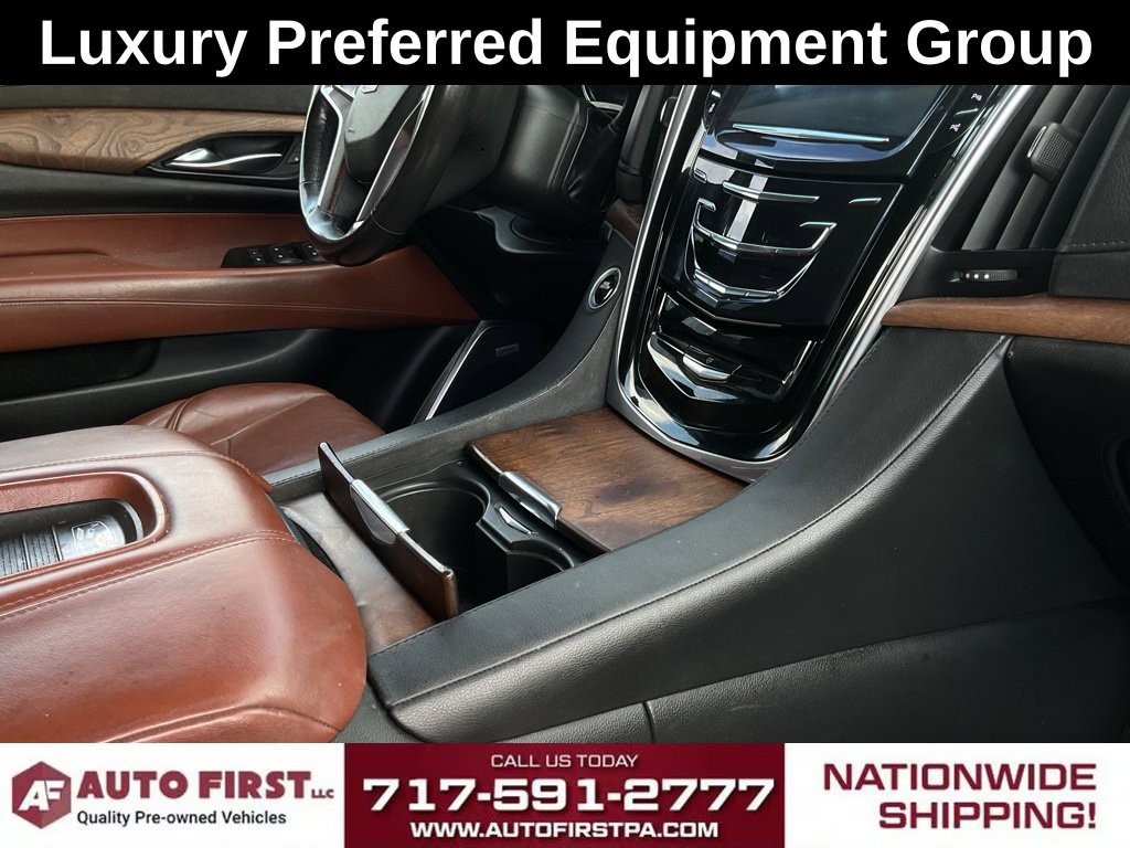 Used 2020 Cadillac Escalade ESV Luxury AWD/4WD image 20