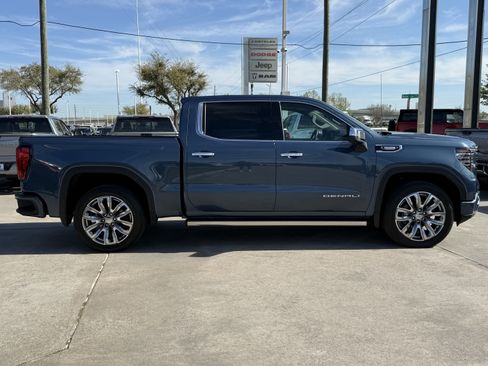 Used 2025 GMC Sierra 1500 Denali w/ Denali Reserve Package image 3