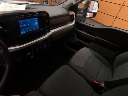 Used 2024 Ford F250 XLT image 19