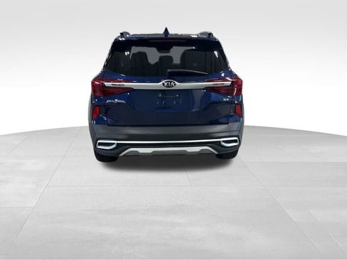 Certified 2021 Kia Seltos EX image 6