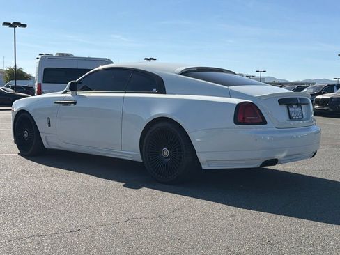 Used 2016 Rolls-Royce Wraith RWD image 11