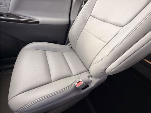 Used 2018 Toyota Sienna XLE Premium image 20