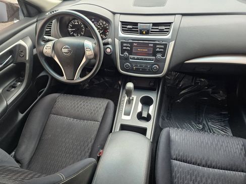 Used 2018 Nissan Altima 2.5 S w/ S Convenience Package image 29