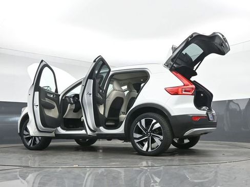 Used 2023 Volvo XC40 B5 Plus w/ Driver Assist Package AWD/4WD image 56