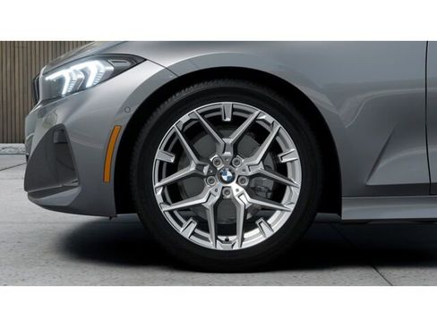 Used 2025 BMW 330i xDrive Sedan w/ Convenience Package AWD/4WD image 7