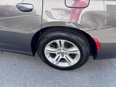 Used 2022 Dodge Charger SXT image 8