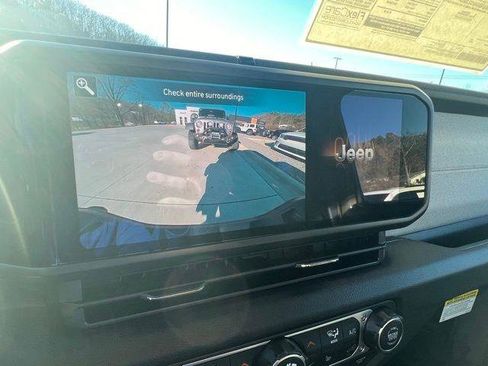 New 2026 Jeep Gladiator Willys image 19