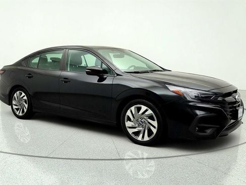 Used 2023 Subaru Legacy Limited AWD/4WD image 3