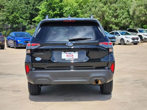 Certified 2025 Subaru Forester Premium AWD/4WD image 6
