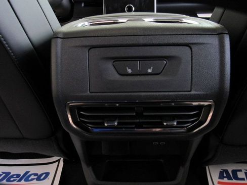 New 2025 GMC Sierra EV Denali image 12