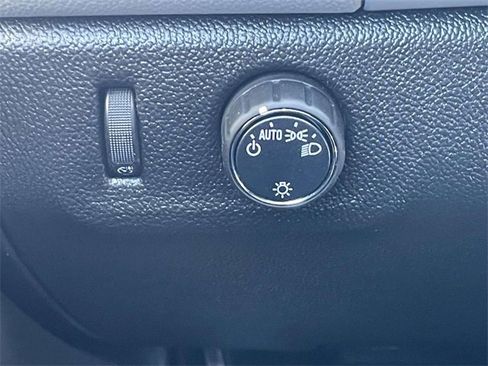 Used 2018 Chevrolet Colorado W/T image 22